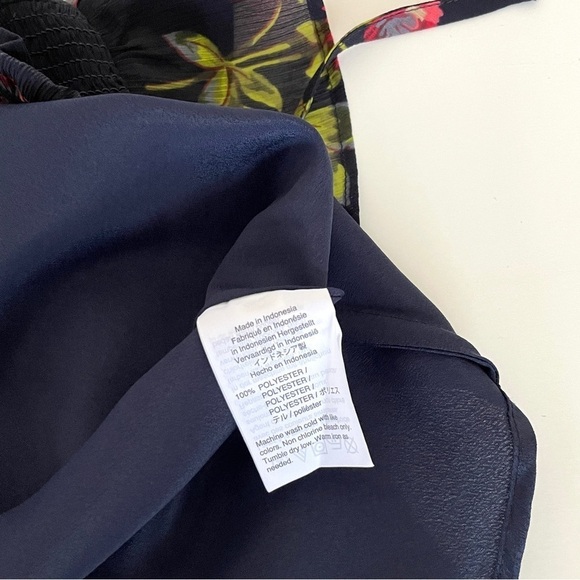 J. Crew Point Sur Floral Ruffle Cap Sleeve Blouse - Picture 9 of 9